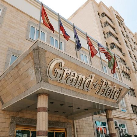 Grand Hotel Bishkek Esterno foto