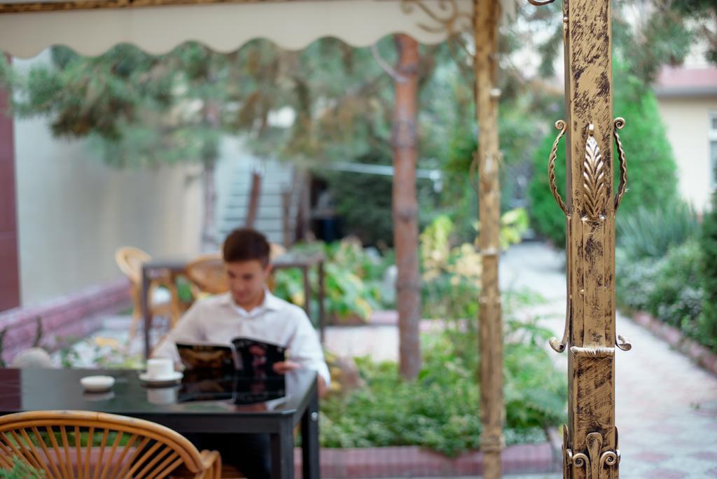 Grand Hotel Bishkek Esterno foto